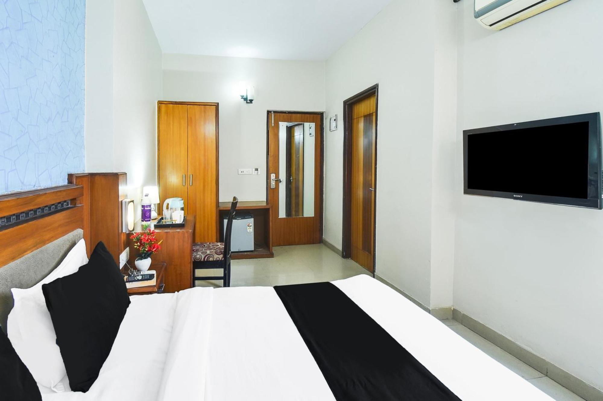 Townhouse Malviya Nagar Near Airport Formerly Royal Residency 3* Jaipur
