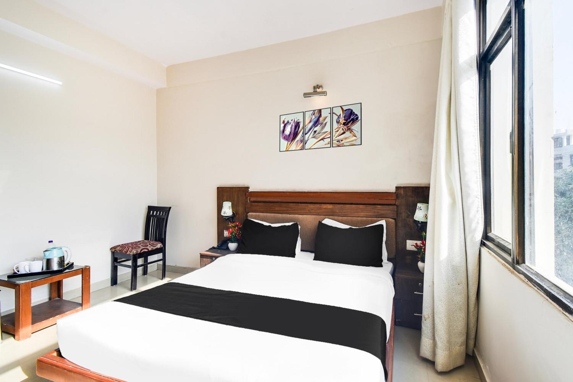 Hotel Townhouse Malviya Nagar Near Airport Formerly Royal Residency