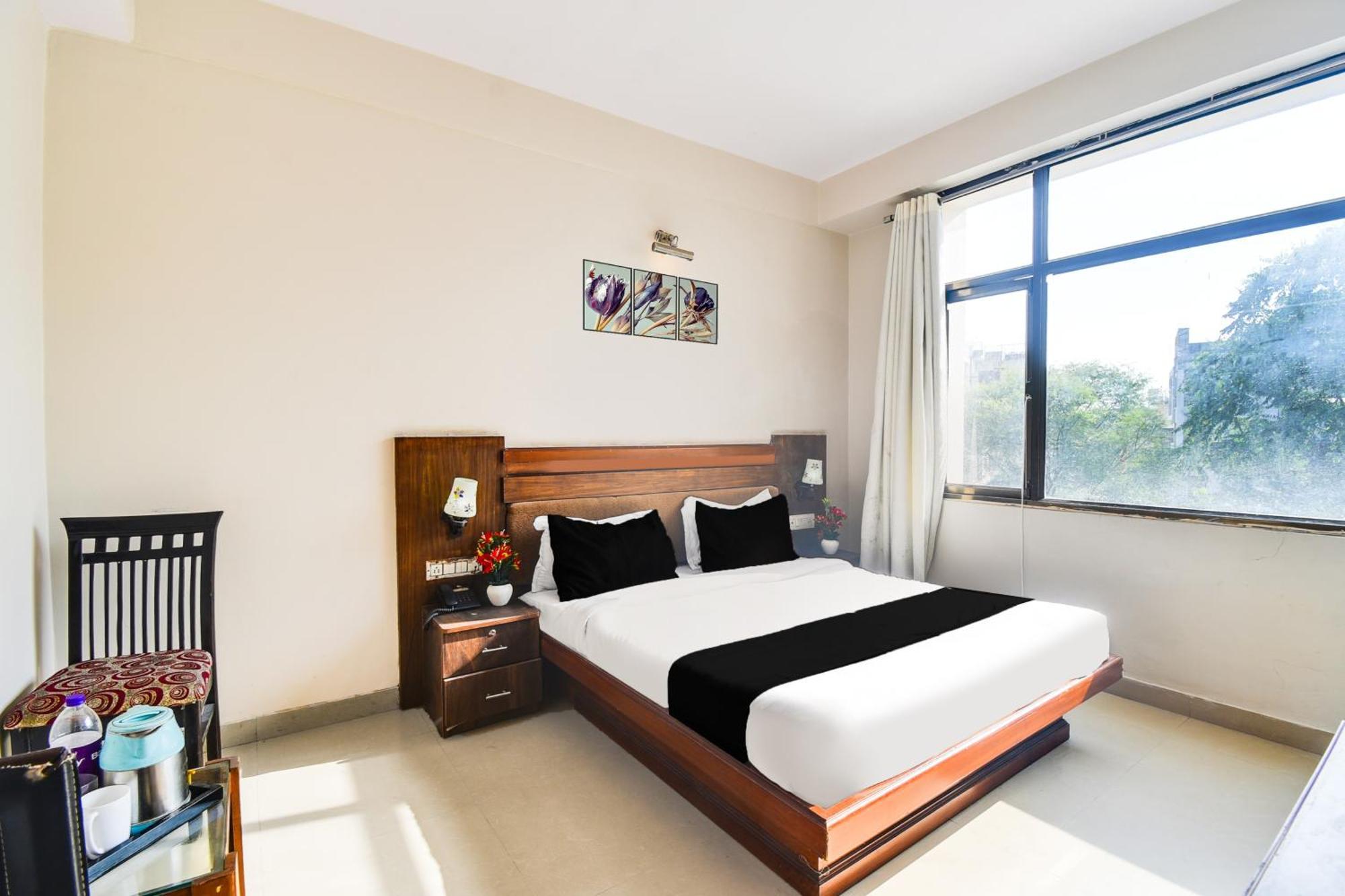 Townhouse Malviya Nagar Near Airport Formerly Royal Residency 3*