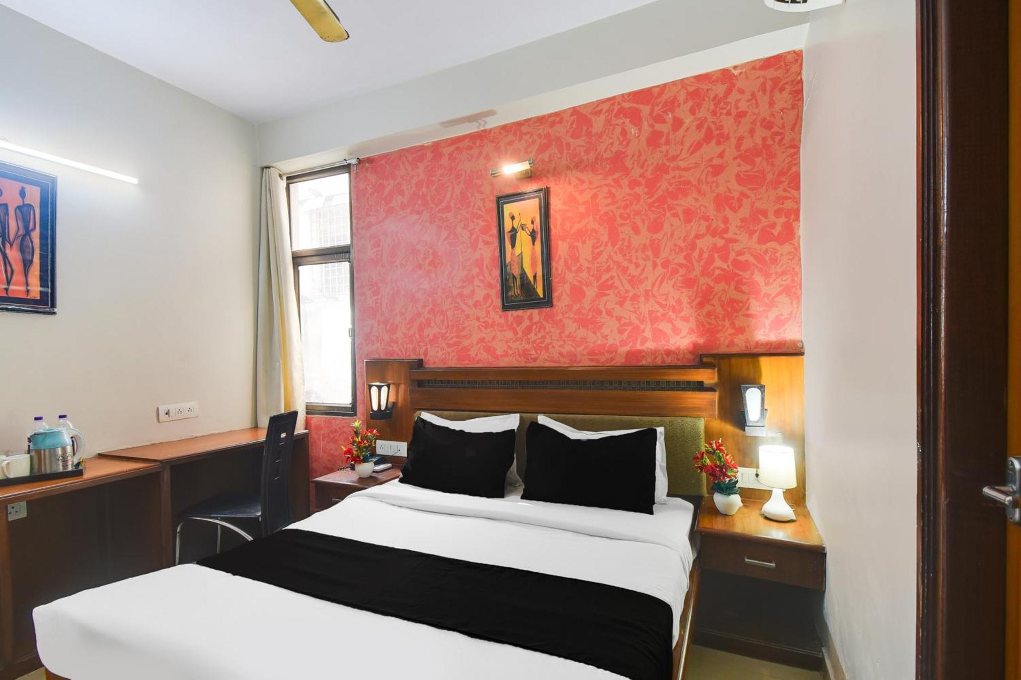Townhouse Malviya Nagar Near Airport Formerly Royal Residency